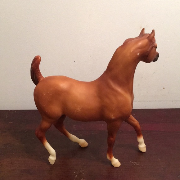 Majestic Brown and White Horse Figurine - Picture 3 of 4